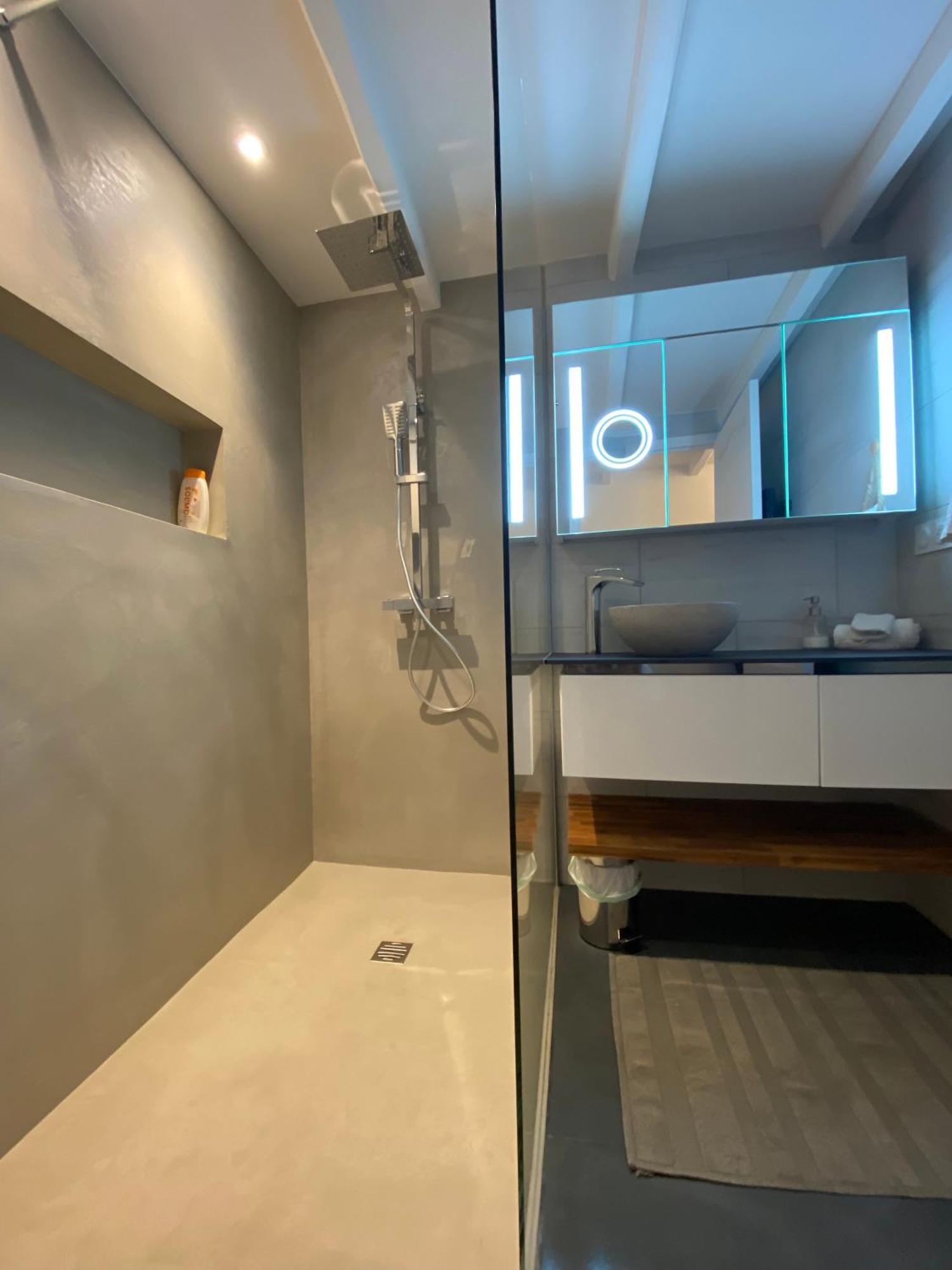Appartement avec Piscine privée dans Résidence pour 6 personnes Uzès Esterno foto