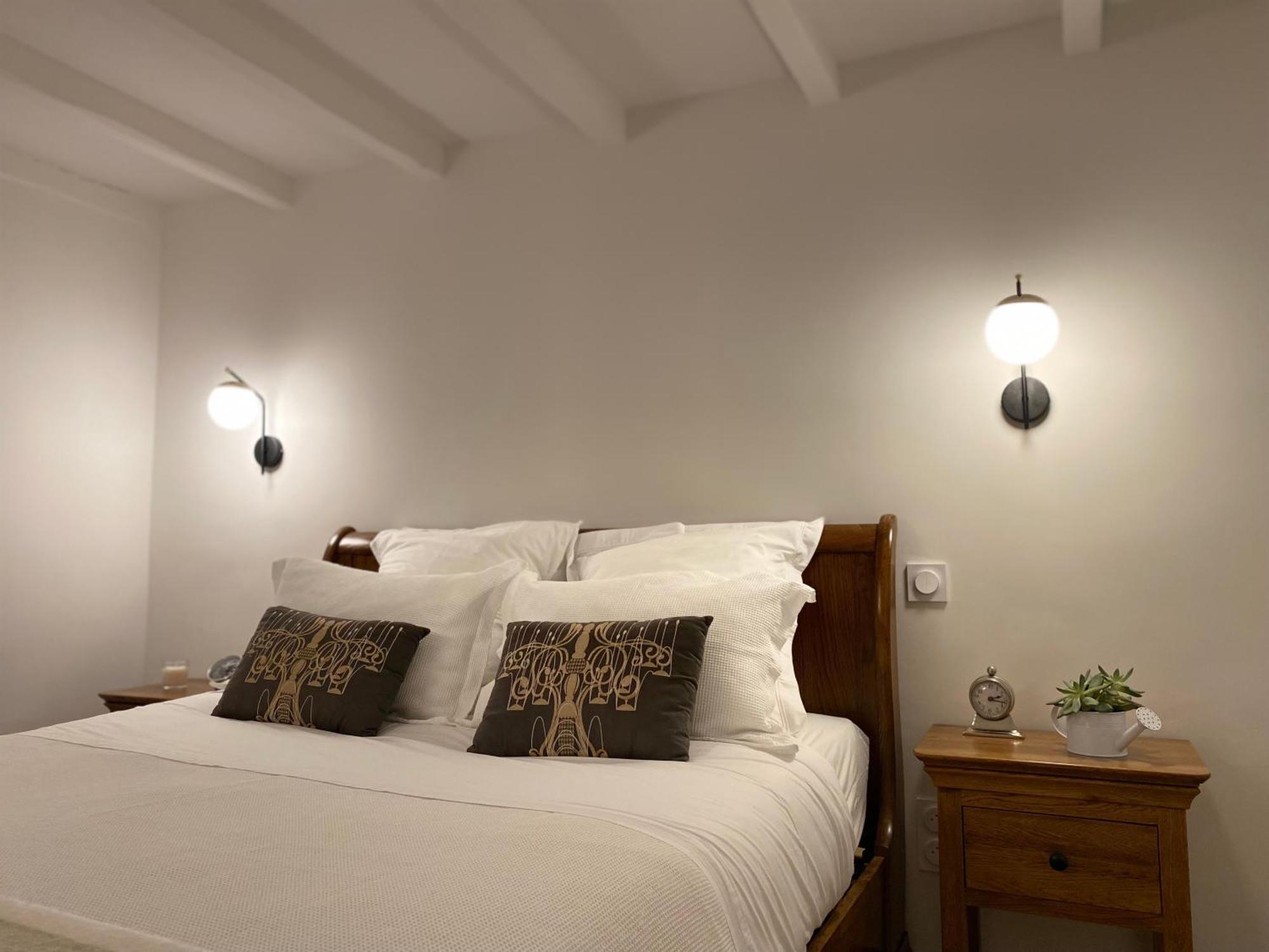 Appartement avec Piscine privée dans Résidence pour 6 personnes Uzès Esterno foto